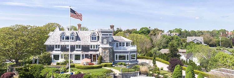 Joyal of Lila Delman Compass sells <br>11,000 s/f ‘Treasure Hill’ in Watch Hill, RI for $17.7 million